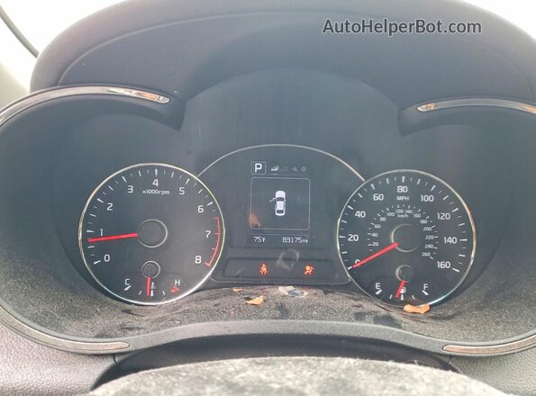 3KPFL4A75JE284285 2018 KIA FORTE Black Вид щитка приладів