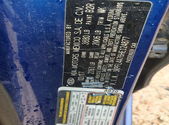 3KPFL4A76HE124877 2017 KIA FORTE Blue Vista del compartimento del motor