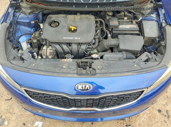3KPFL4A76HE124877 2017 KIA FORTE Blue Vista interior trasera