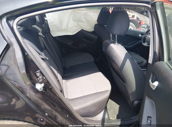 3KPFL4A76JE170831 2018 KIA FORTE Black VIN sticker view