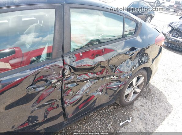 3KPFL4A76JE170831 2018 KIA FORTE Black Front view
