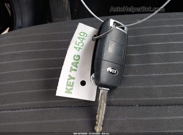 3KPFL4A76JE170831 2018 KIA FORTE Black Dashboard view