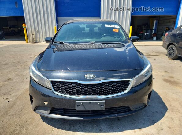 3KPFL4A76JE186768 2018 KIA FORTE Black Widok z przodu