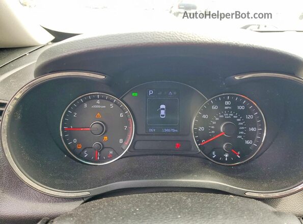3KPFL4A76JE215623 2018 KIA FORTE Silver ხელსაწყოთა პანელის ხედი