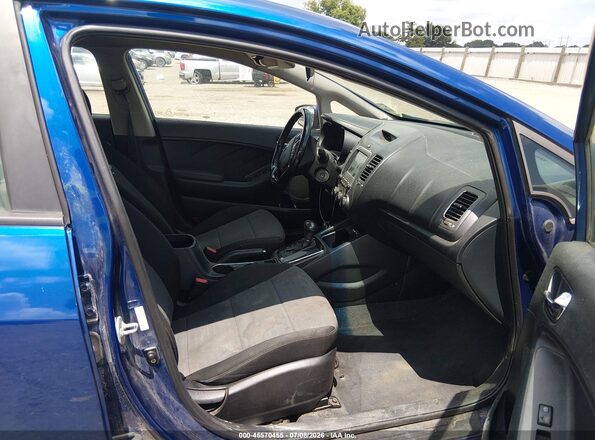 3KPFL4A76JE224936 2018 KIA FORTE Blue წინა სალონის ხედი