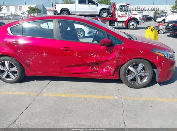 3KPFL4A76JE225939 2018 KIA FORTE Red Front view