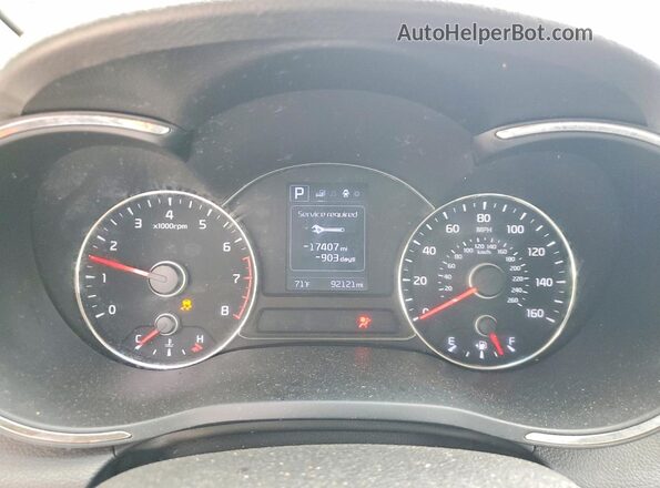 3KPFL4A76JE238643 2018 KIA FORTE Silver Вид щитка приладів