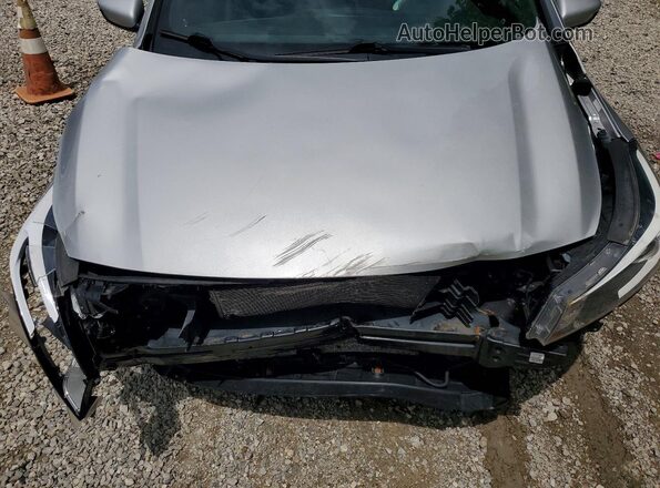 3KPFL4A76JE238643 2018 KIA FORTE Silver Вид задньої частини салону