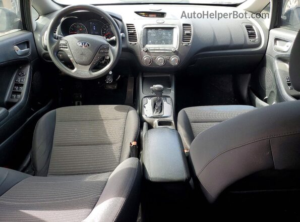3KPFL4A76JE249173 2018 KIA FORTE Черный Вид панели приборов