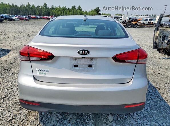 3KPFL4A77HE120675 2017 KIA FORTE Серебряный Вид сзади