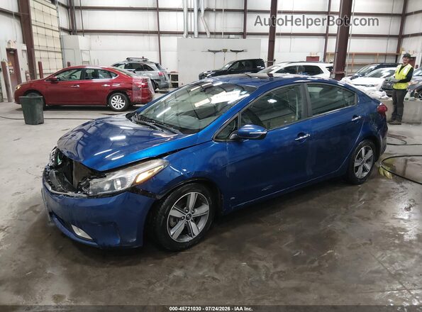 3KPFL4A77JE213895 2018 KIA FORTE Синий Передняя левая четверть