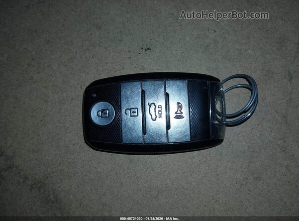 3KPFL4A77JE213895 2018 KIA FORTE Синий Вид панели приборов