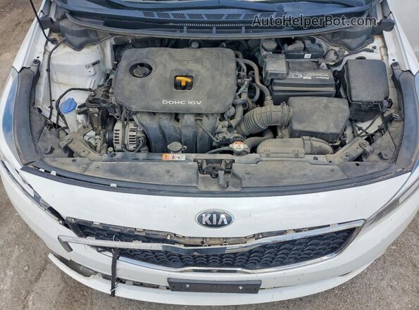 3KPFL4A78HE007866 2017 KIA FORTE White Вид задньої частини салону