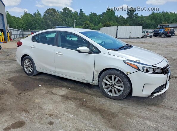 3KPFL4A78HE007866 2017 KIA FORTE White Передня права чверть