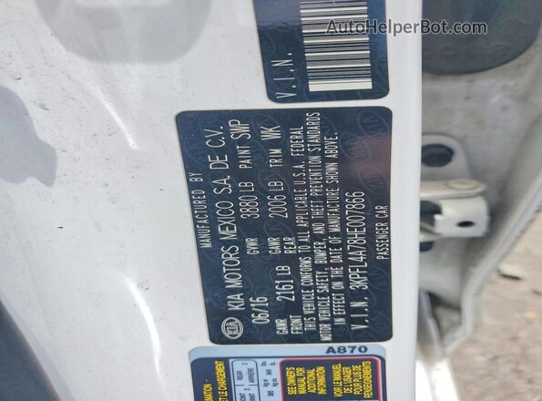 3KPFL4A78HE007866 2017 KIA FORTE White Вид підкапотного простору