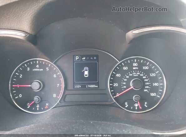 3KPFL4A78JE180809 2018 KIA FORTE Gray Vista de los asientos traseros