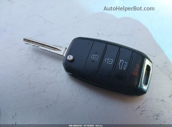 3KPFL4A78JE180809 2018 KIA FORTE Gray Vista del salpicadero