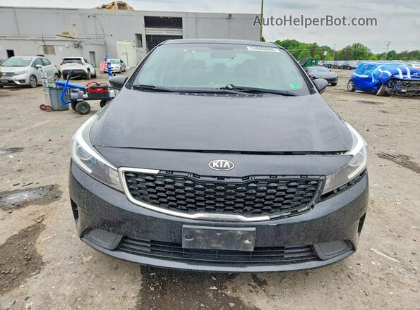 3KPFL4A78JE235002 2018 KIA FORTE Black Widok z przodu