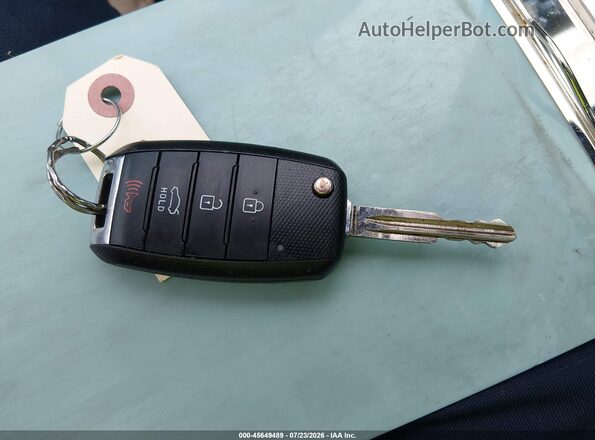 3KPFL4A79HE034882 2017 KIA FORTE Silver წინა პანელის ხედი