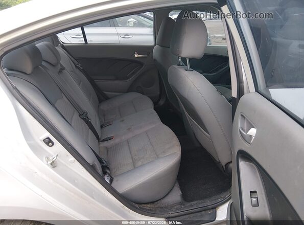 3KPFL4A79HE034882 2017 KIA FORTE Silver VIN კოდის სტიკერის ხედი
