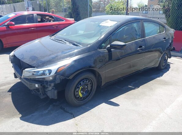 3KPFL4A79HE133136 2017 KIA FORTE Black Przód lewy