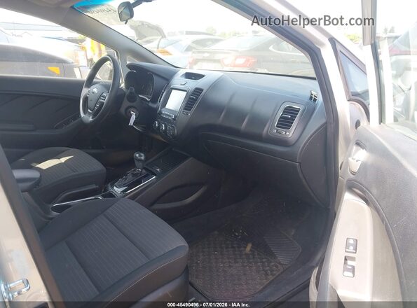 3KPFL4A79JE249801 2018 KIA FORTE Silver Front interior view