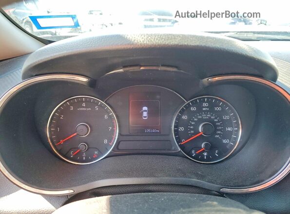 3KPFL4A79JE271104 2018 KIA FORTE Maroon Вид щитка приладів