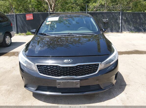 3KPFL4A7XHE072685 2017 KIA FORTE Black Widok zestawu wskaźników