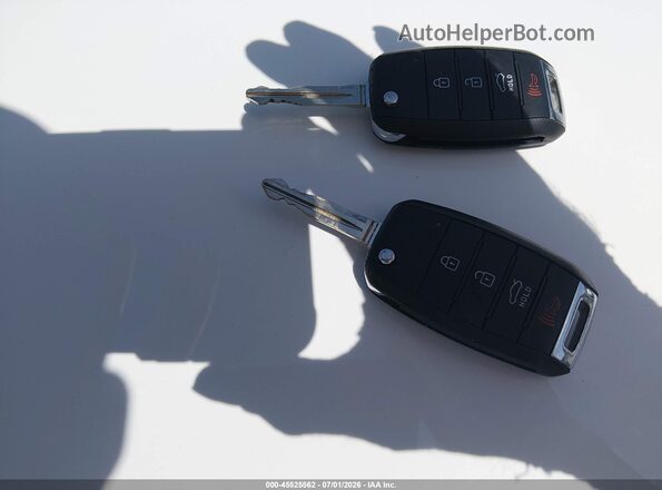 3KPFL4A7XHE072685 2017 KIA FORTE Black Widok deski rozdzielczej