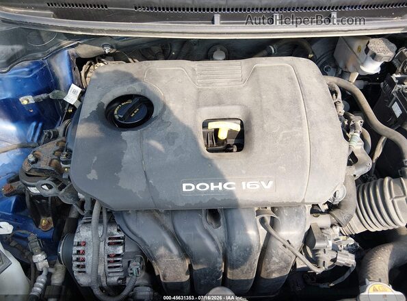 3KPFL4A7XHE087574 2017 KIA FORTE Blue Front view