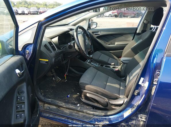 3KPFL4A7XHE087574 2017 KIA FORTE Blue Front interior view