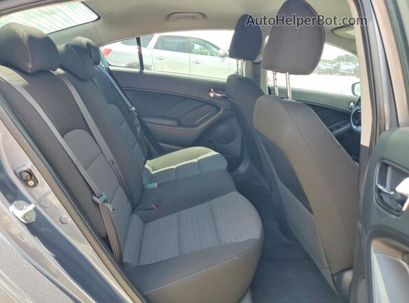 3KPFL4A7XHE098087 2017 KIA FORTE Charcoal Հետևի նստատեղերի տեսք