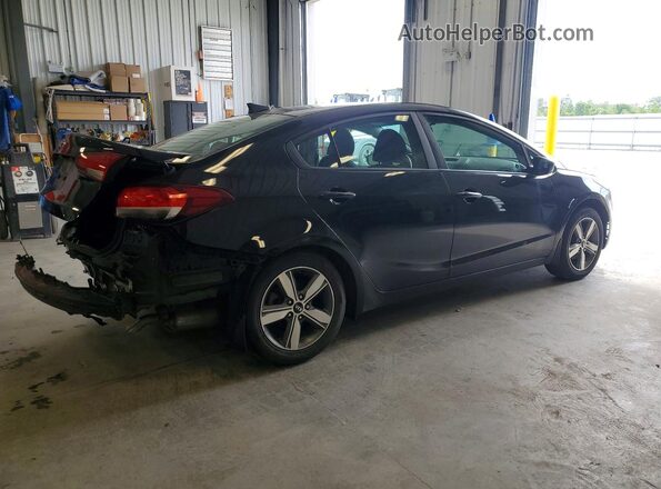 3KPFL4A7XJE207119 2018 KIA FORTE Черный Задняя правая четверть