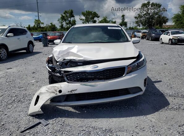 3KPFL4A7XJE242579 2018 KIA FORTE White Widok z przodu