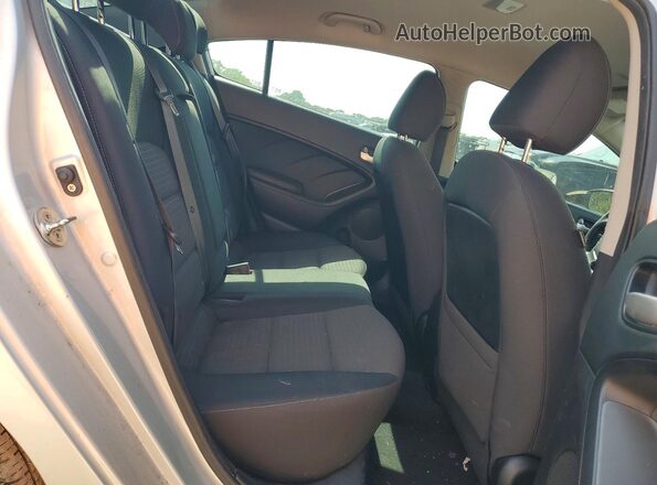 3KPFL4A7XJE249936 2018 KIA FORTE Silver Հետևի նստատեղերի տեսք