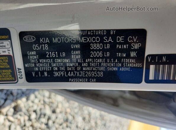 3KPFL4A7XJE269538 2018 KIA FORTE White Շարժիչի բաժամունքի տեսք