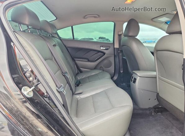 3KPFL4A80HE106979 2017 KIA FORTE Black Вид задніх сидінь