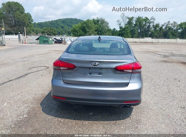 3KPFL4A81HE054861 2017 KIA FORTE Silver 