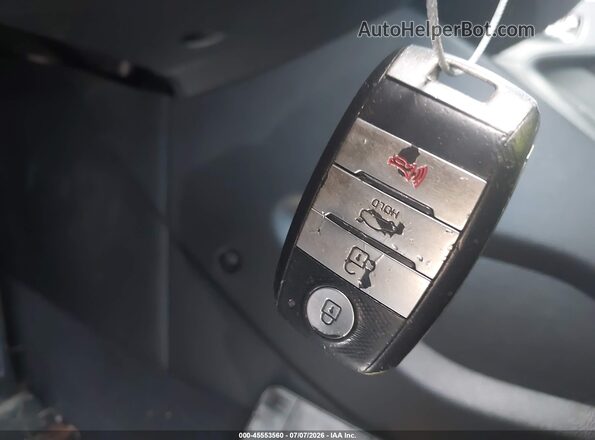 3KPFL4A86HE086897 2017 KIA FORTE Black Առջևի վահանակի տեսք