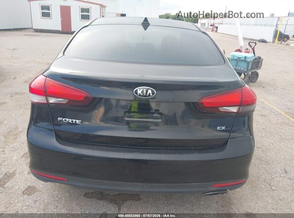 3KPFL4A86HE086897 2017 KIA FORTE Black 