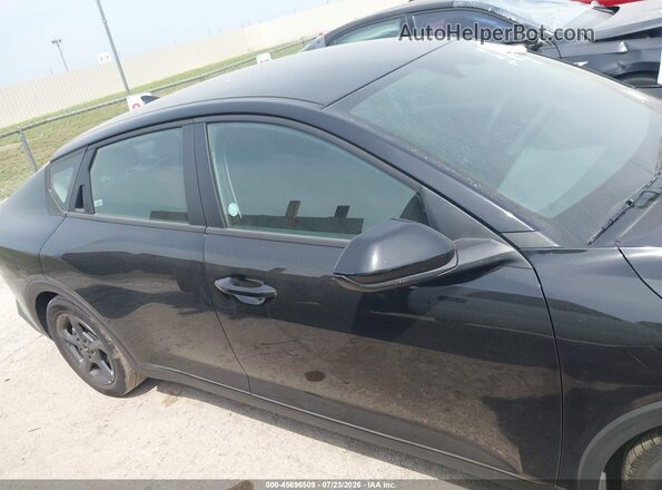 3KPFT4DE0SE035713 2025 KIA K4 Black Rear interior view