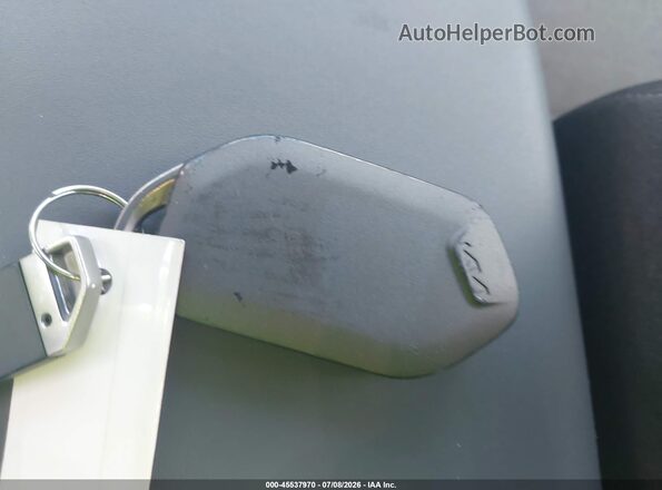 3KPFT4DE0SE046534 2025 KIA K4 Красный Вид панели приборов