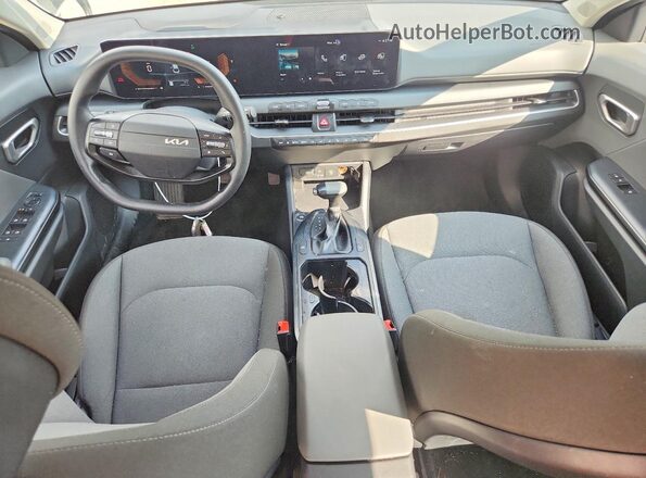3KPFT4DE0SE086094 2025 KIA K4 Black წინა პანელის ხედი