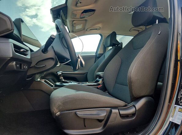 3KPFT4DE0SE086094 2025 KIA K4 Black წინა სალონის ხედი
