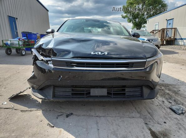 3KPFT4DE0SE086094 2025 KIA K4 Black VIN კოდის სტიკერის ხედი