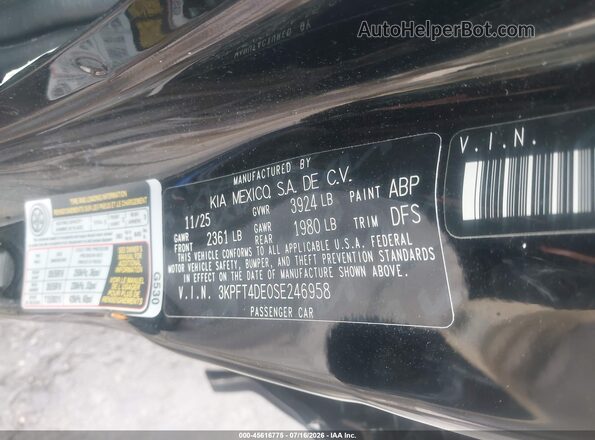 3KPFT4DE0SE246958 2025 KIA K4 Black Vista del compartimento del motor
