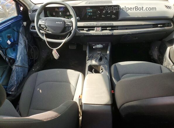 3KPFT4DE0SE249925 2025 KIA K4 Синий Вид панели приборов