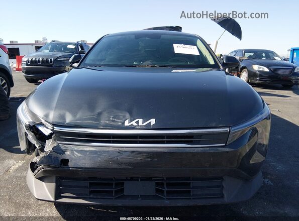 3KPFT4DE0SE252906 2025 KIA K4 Black Առջևի վահանակի տեսք
