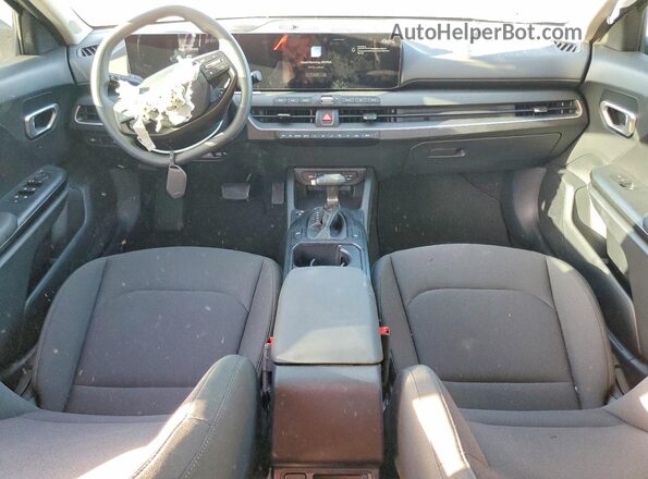 3KPFT4DE0TE291710 2026 KIA K4 Black Առջևի վահանակի տեսք