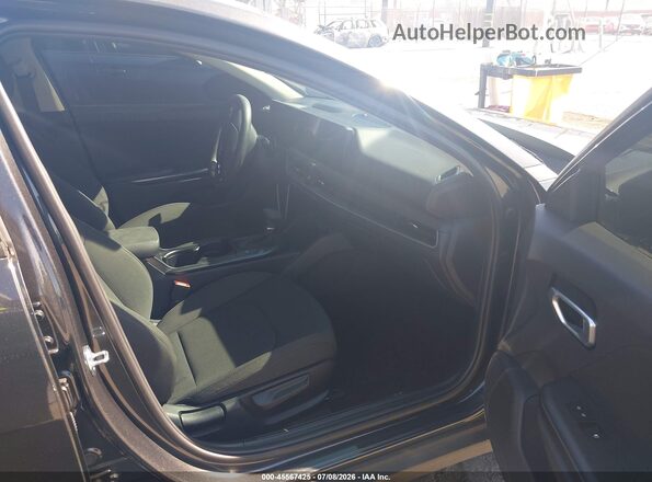 3KPFT4DE0TE304813 2026 KIA K4 Gray Вид салону спереду